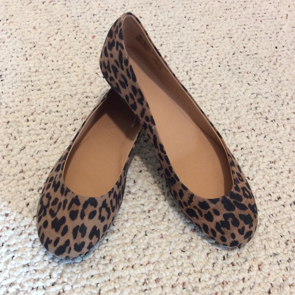 NWT Time and Tru Leopard print flats (9.5)